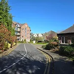 Gracian Omb Dublin Apartment